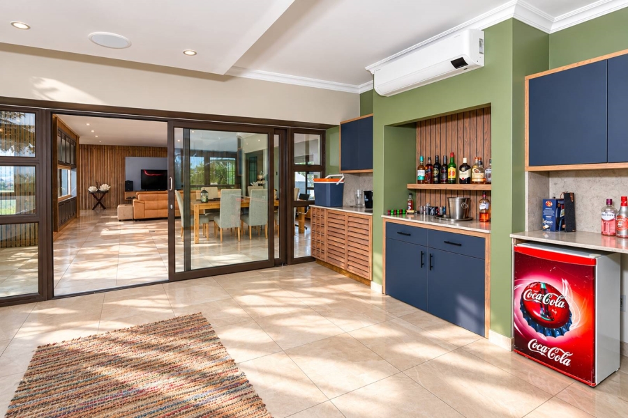 6 Bedroom Property for Sale in Birdwood Estate North West